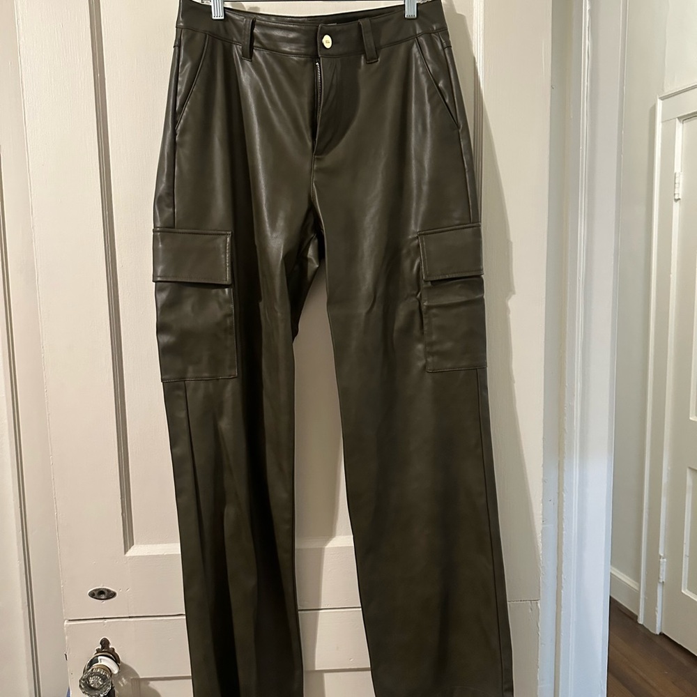 Zara women Olive Green Faux Leather Cargo Pants 40 US 8